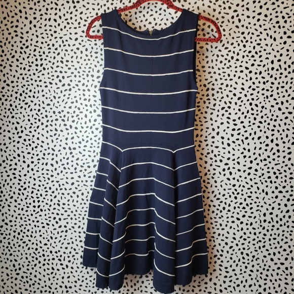Alice + Olivia Bolton Ottoman Horizontal Pinstripe Navy Sleeveless Small Dress - Picture 6 of 16